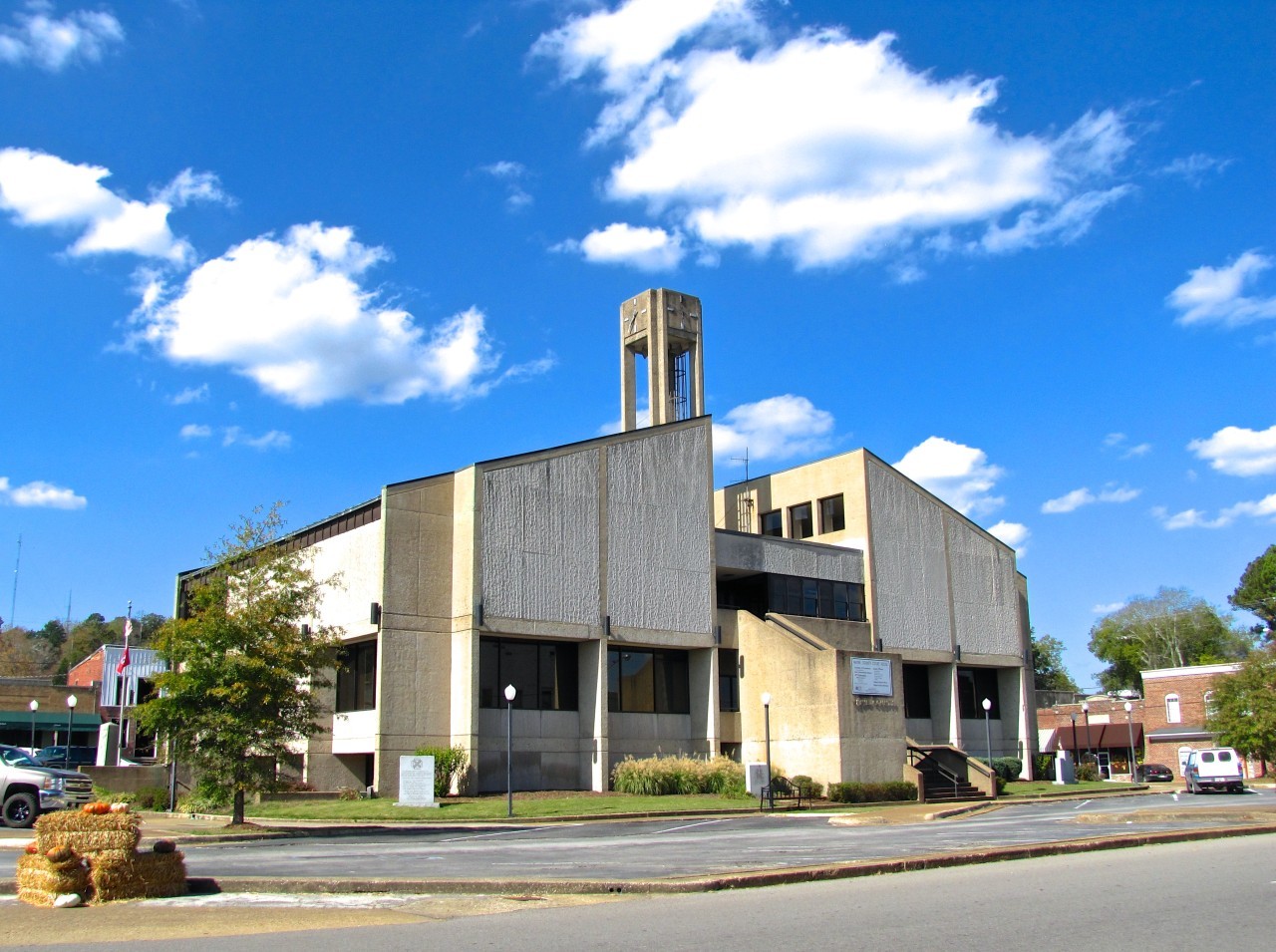 Wayne County Courthouse in Waynesboro