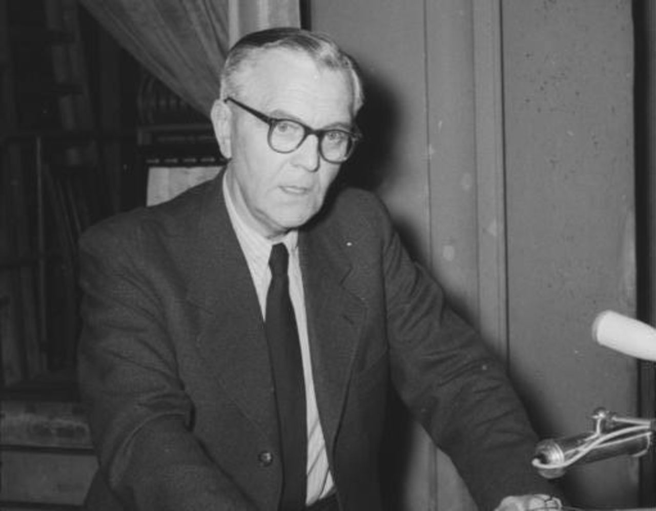 Paulus speaking at a press conference in East Berlin