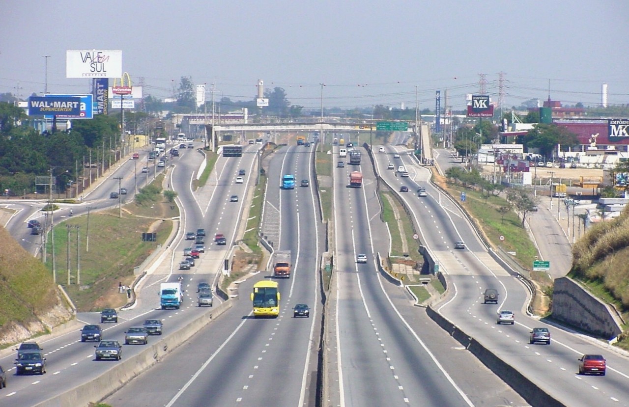 BR-116 in São José dos Campos, São Paulo
