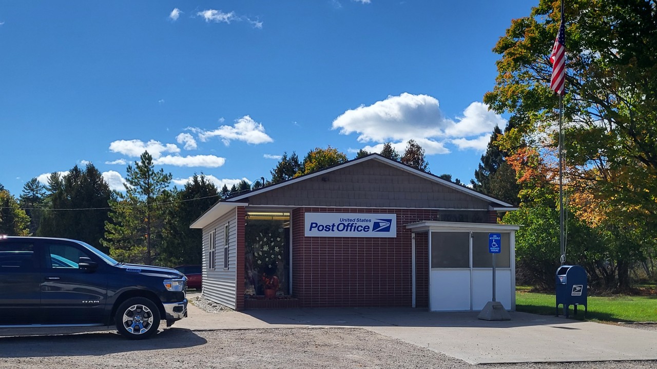 U.S. Post Office in Drummond Island
