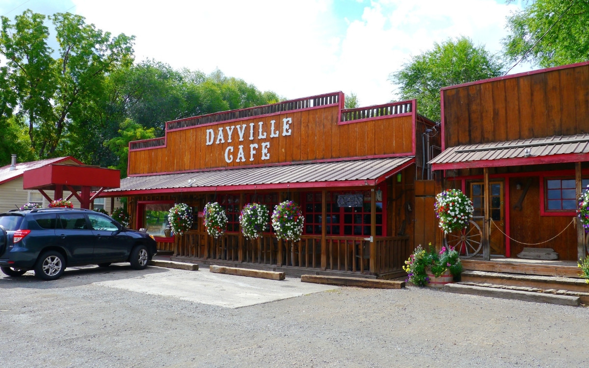 10 Tiny Oregon Towns You’ve Probably Never Heard Of