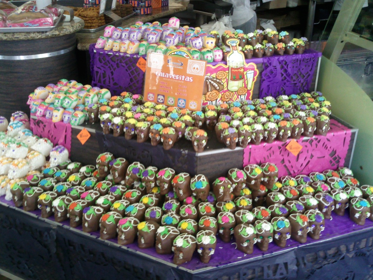 "Calaveritas" (little skulls) made of chocolate and sugar