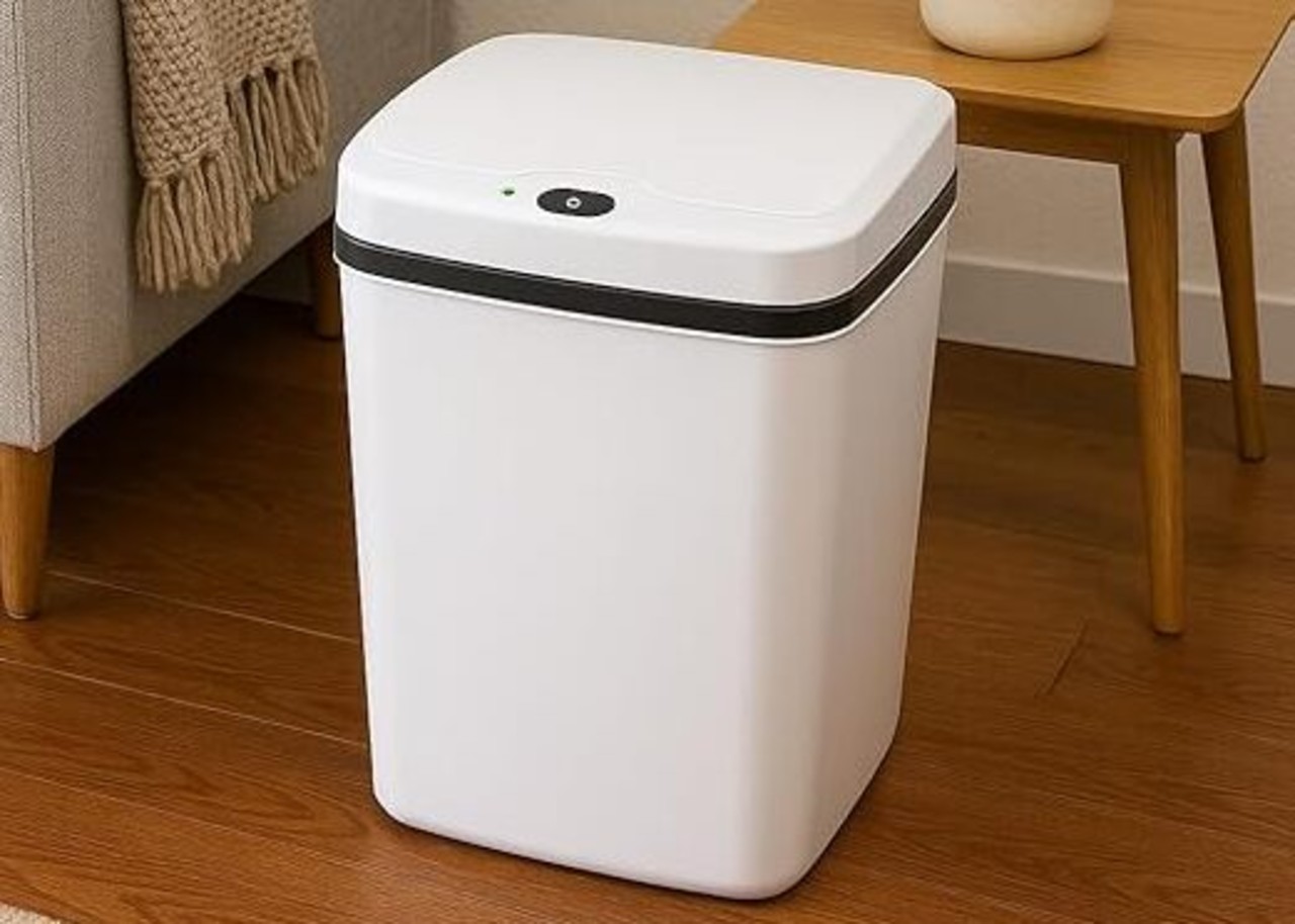 Motion sensor trash