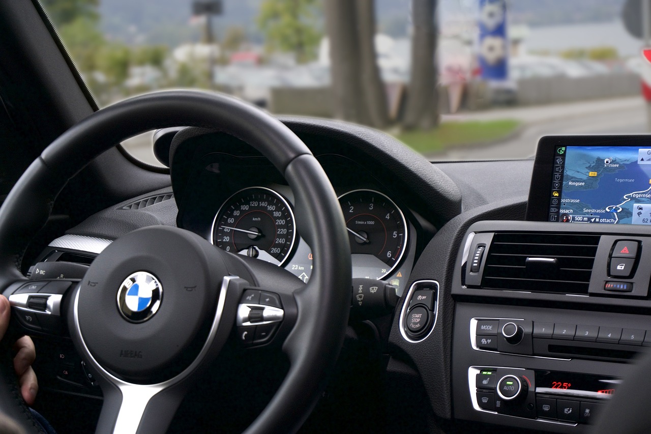 Steering wheel 