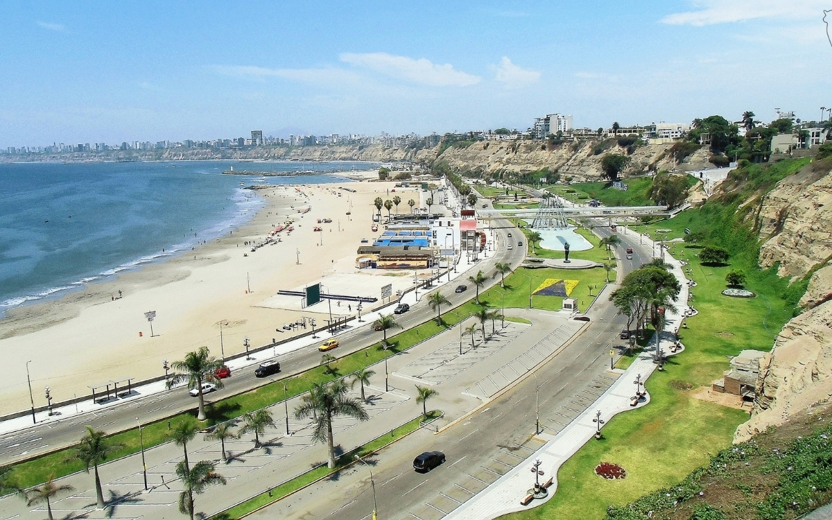 14 Colorful Coastal Hamlets in Lima, Peru, With Street Art That Tells Indigenous Stories