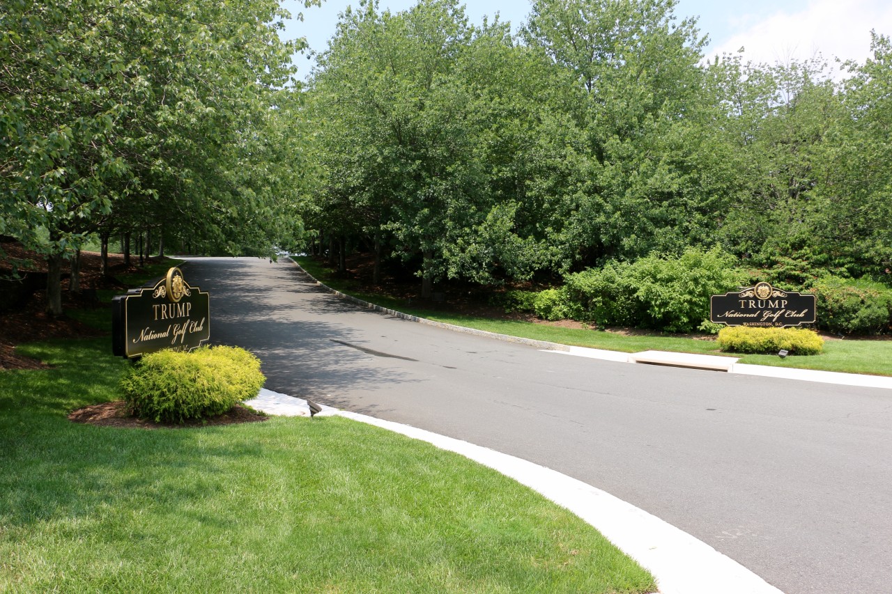 The entrance to the Washington DC Trump National Golf Club