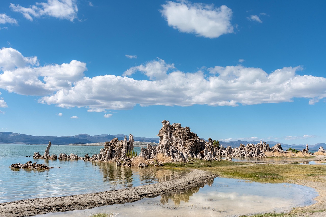 Mono Lake Tufa Towers, California