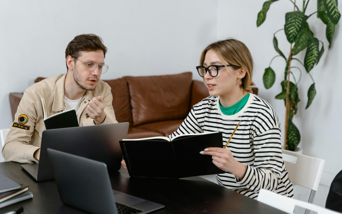 10 Everyday Habits Highly Intelligent People Can’t Stand