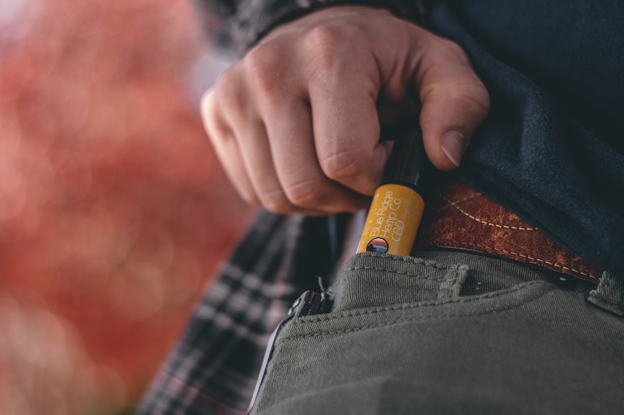 Using Overstuffed or Bulging Pockets