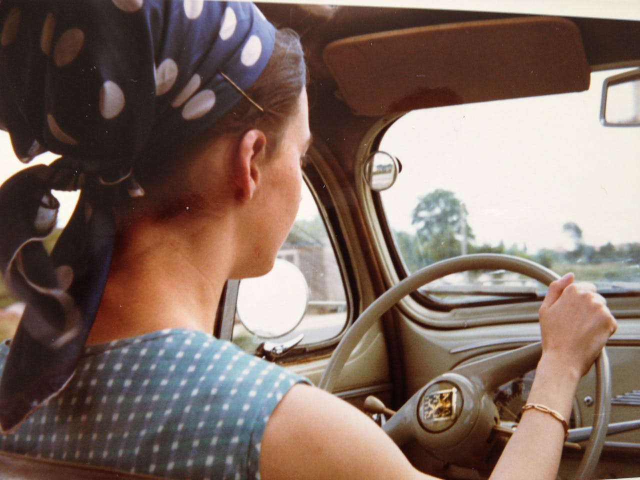 Women Needing a Red Flag Escort in Virginia