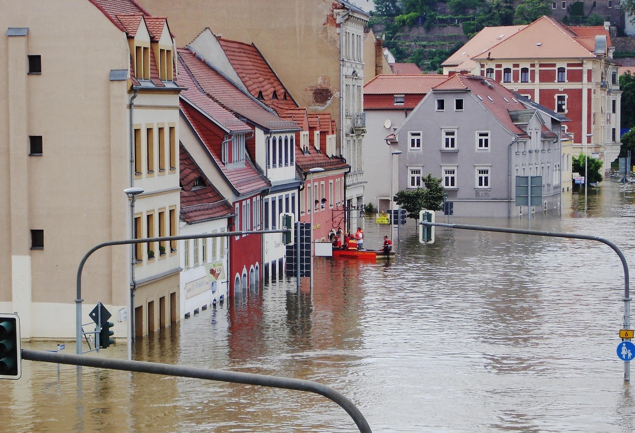 Everyday Habits That Could Save Your Life in a Disaster