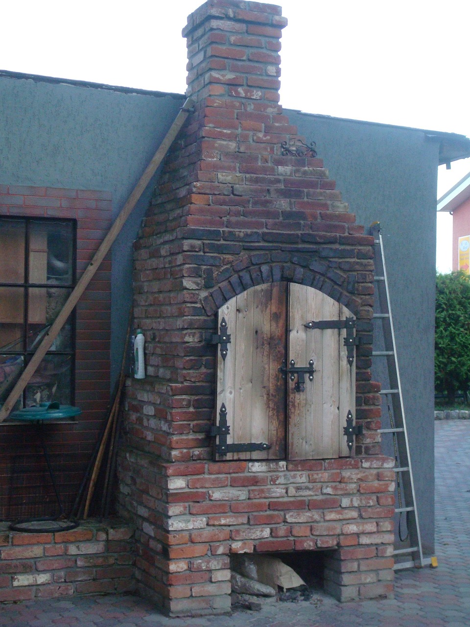 Backyard Smokehouses