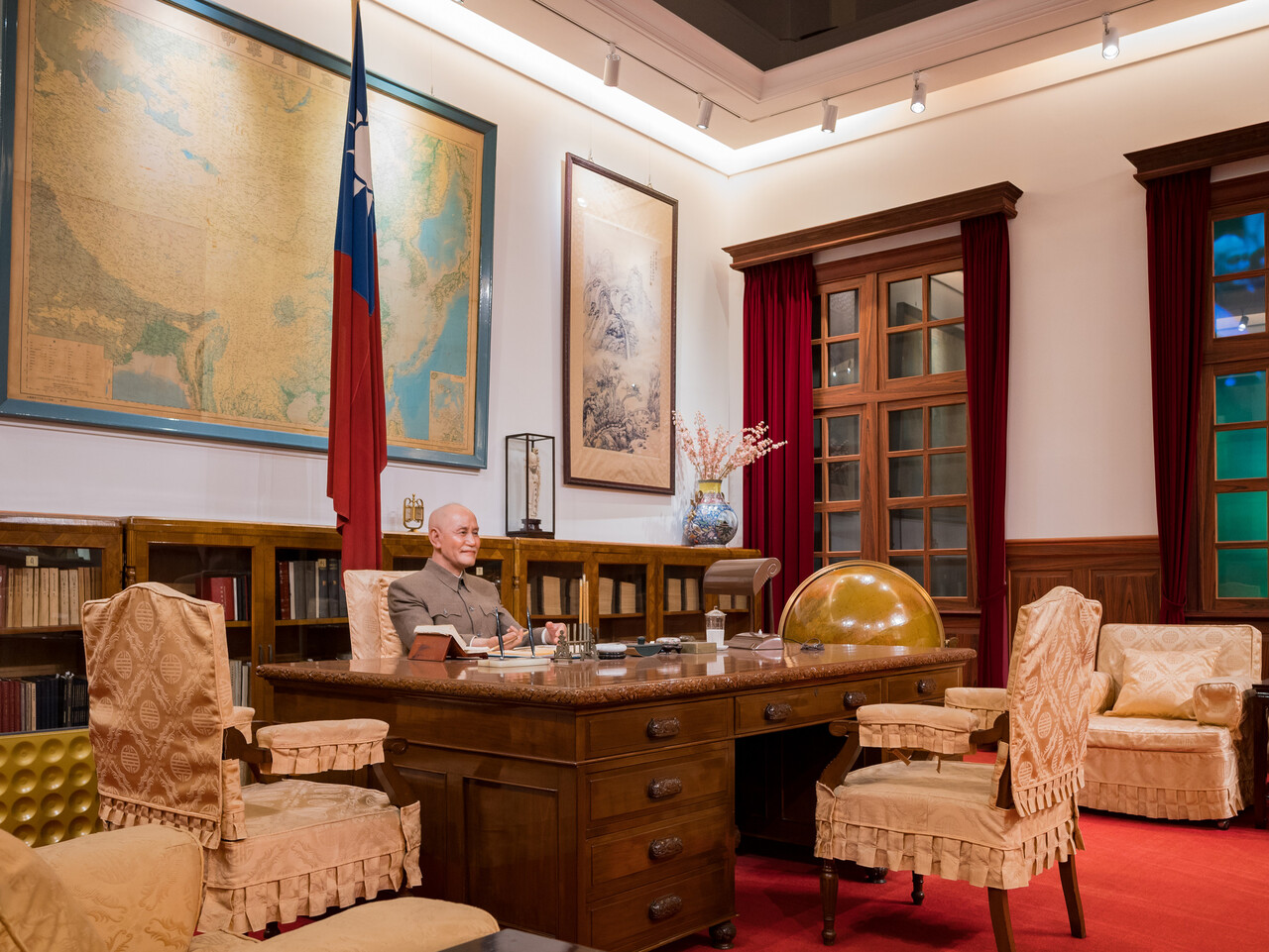 Tattoos in government settings