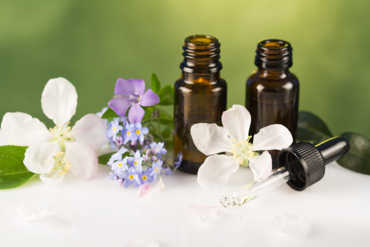 Essential oils and flowers