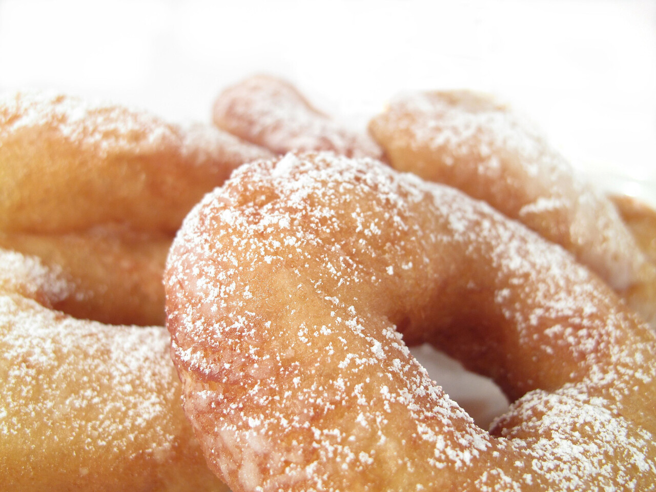Cinnamon Sugar Doughnut Holes