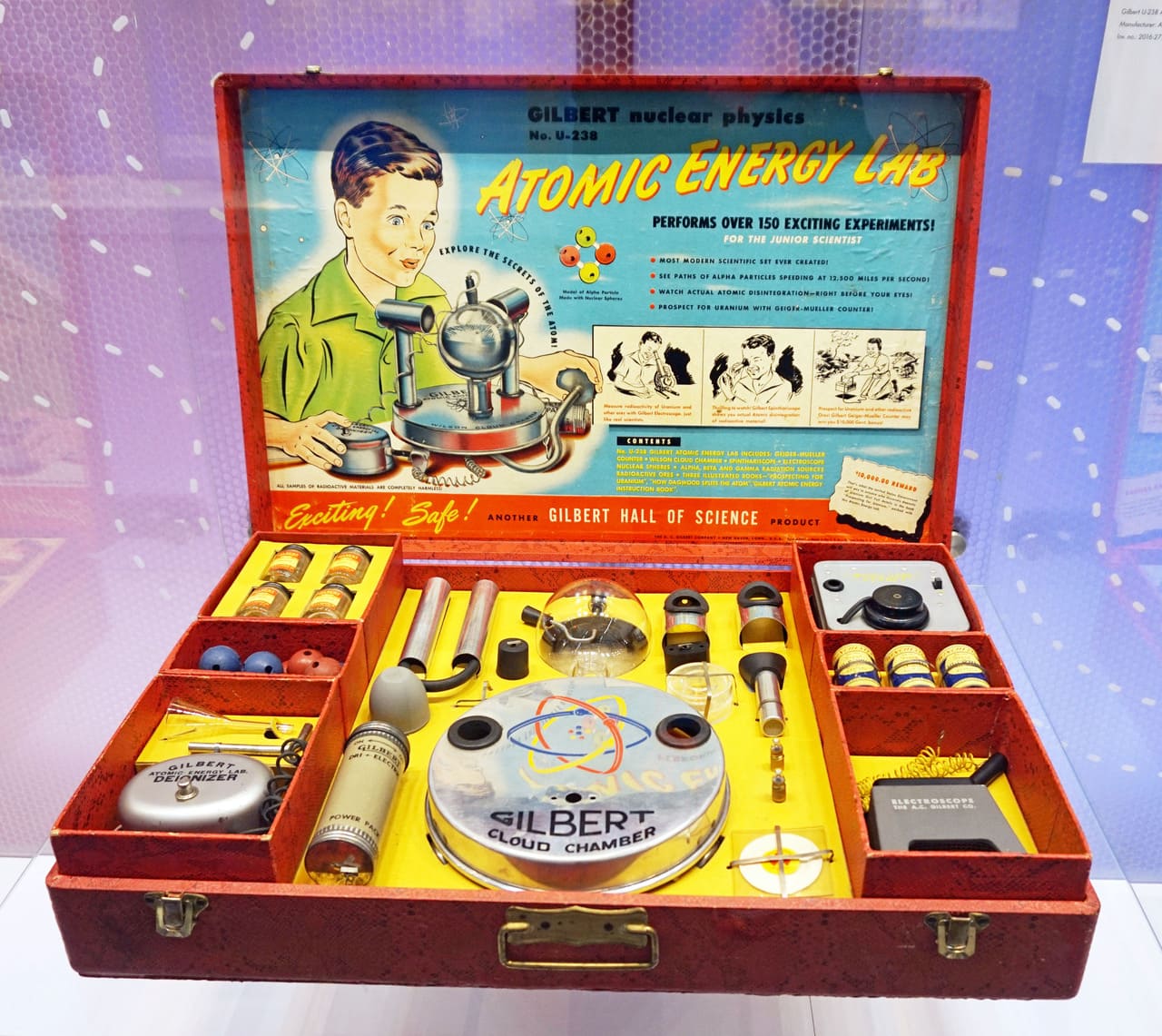 Gilbert U-238 Atomic Energy Lab