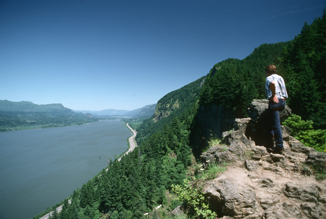 Hiker at Perdition trail viewpoint