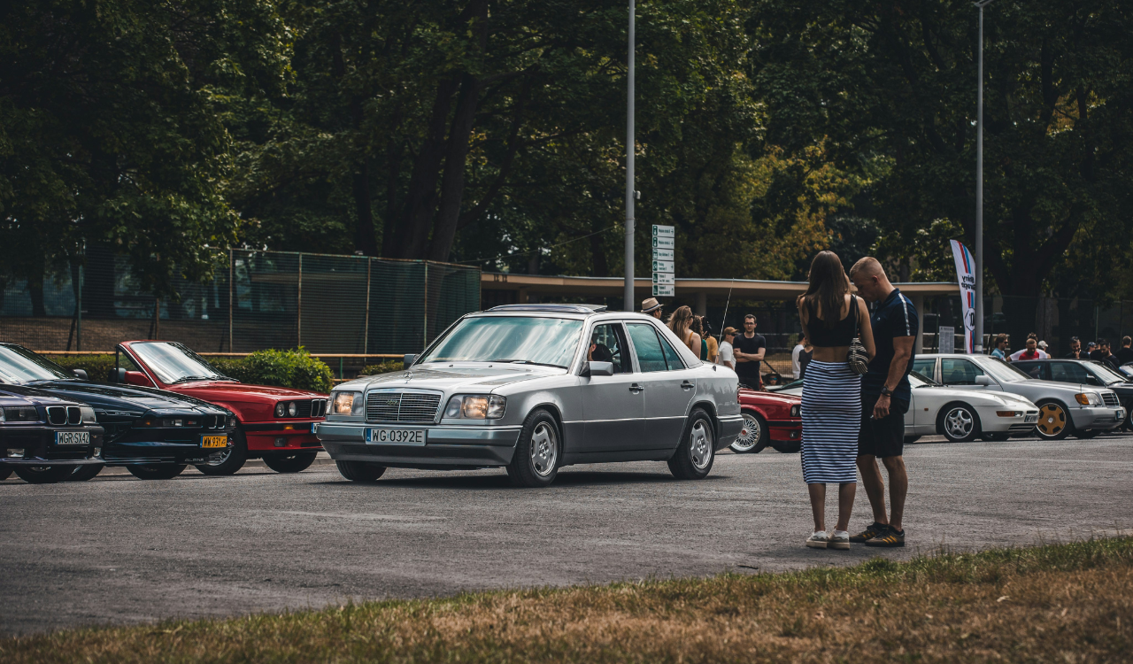 Driving Without Headlights During the Day