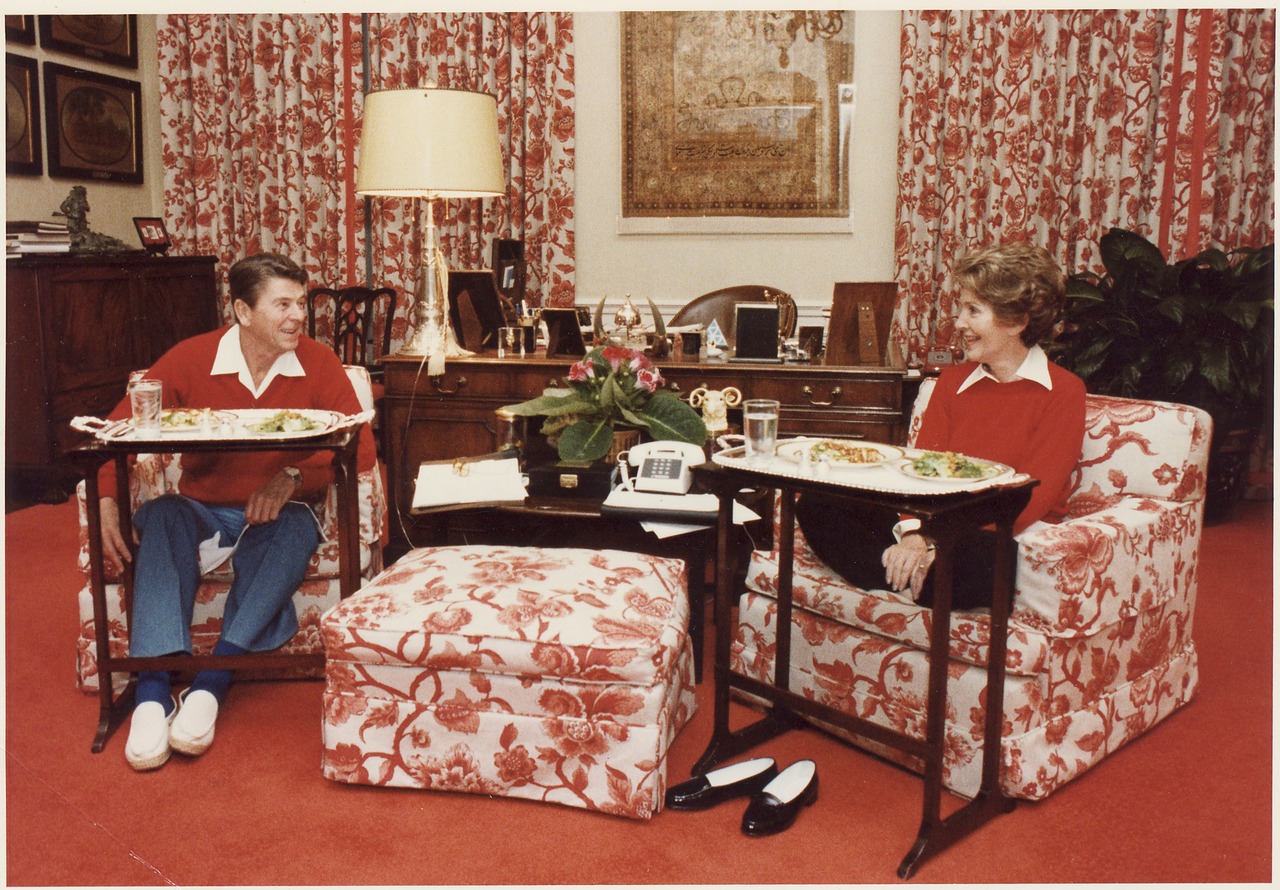 9 Reasons TV Dinners Changed Family Mealtime Forever