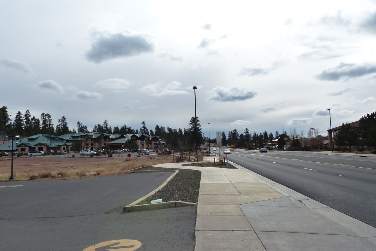 A street view of Tusayan