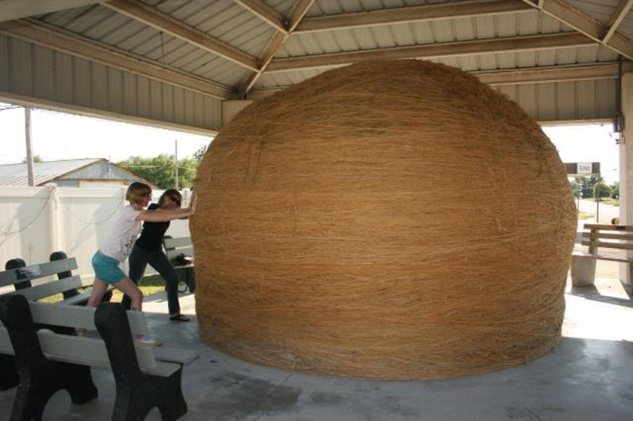 The World’s Largest Ball of Twine, Kansas