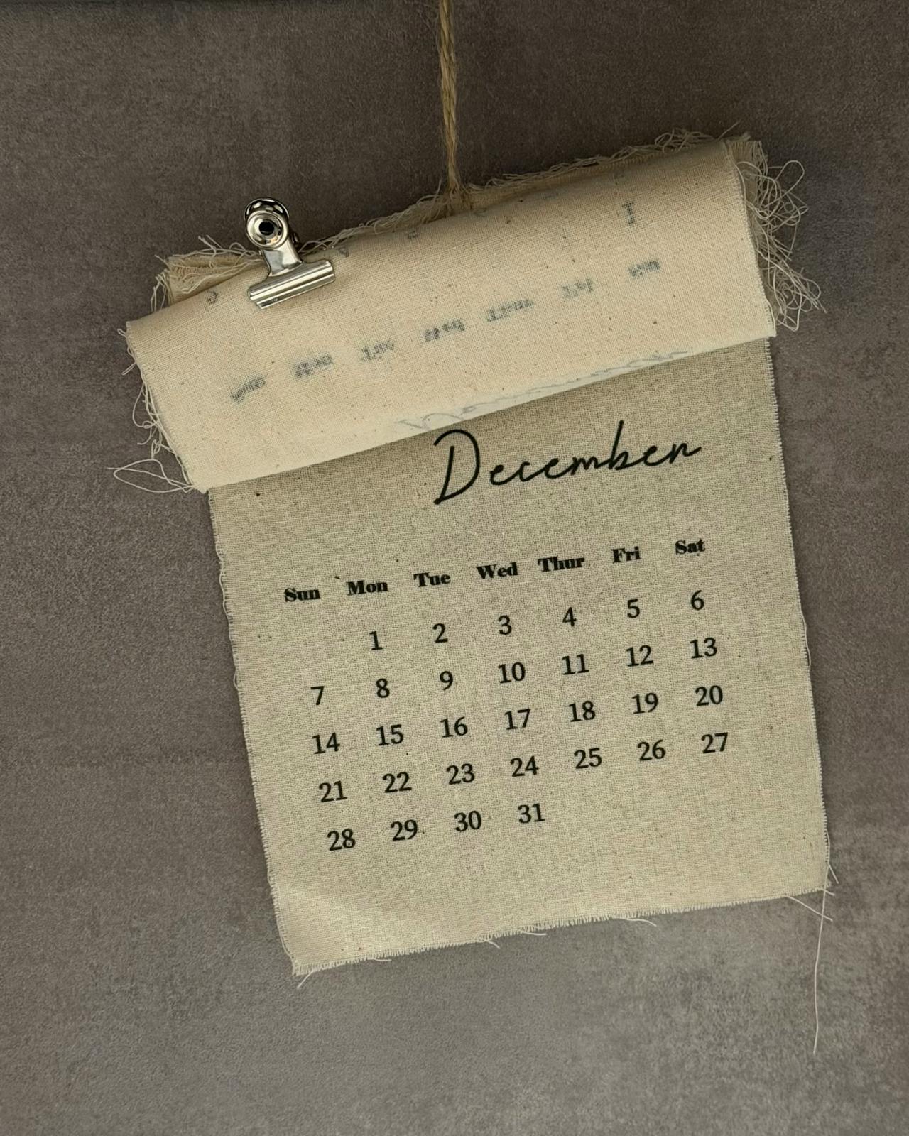 Select a simple TV-guide-style image or a calendar page marked with early December dates.