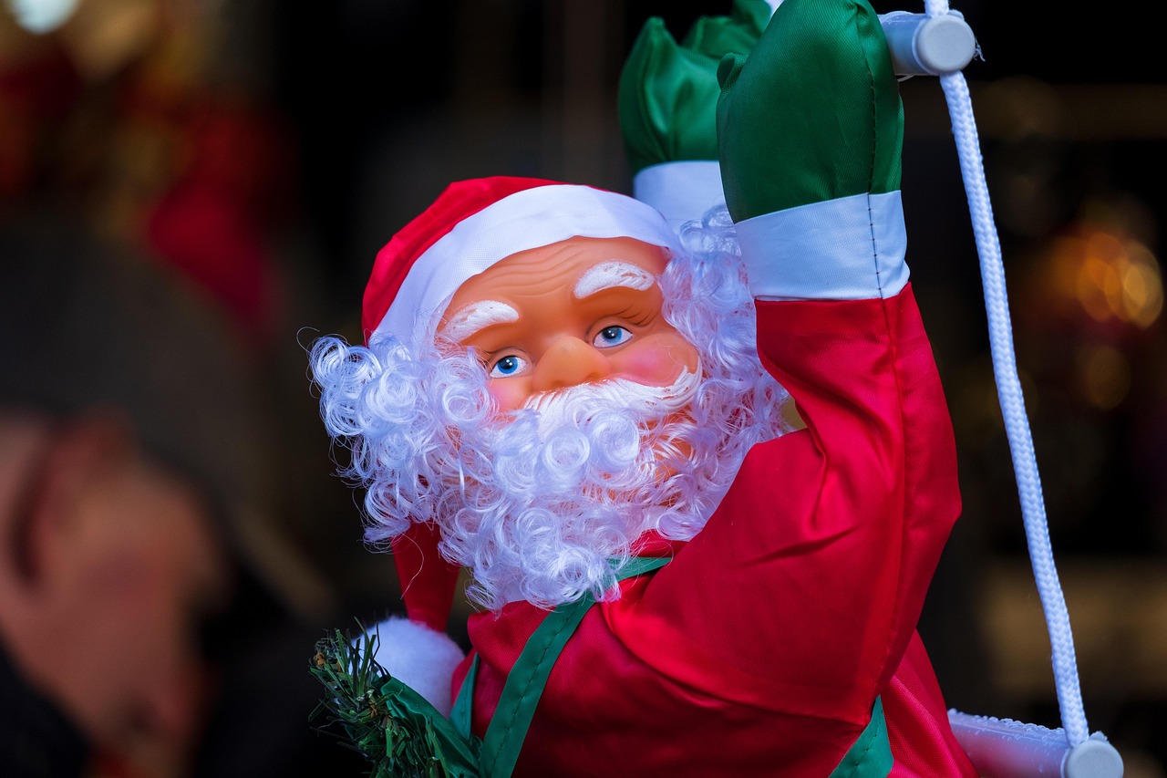 Spun Cotton Santa Figures