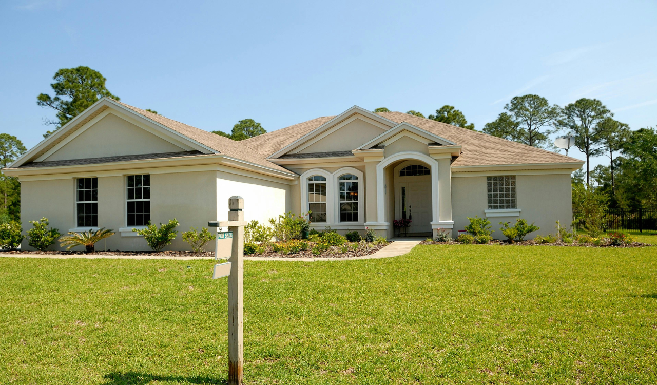 10 Decorative Fads That Took Over Suburban Yards