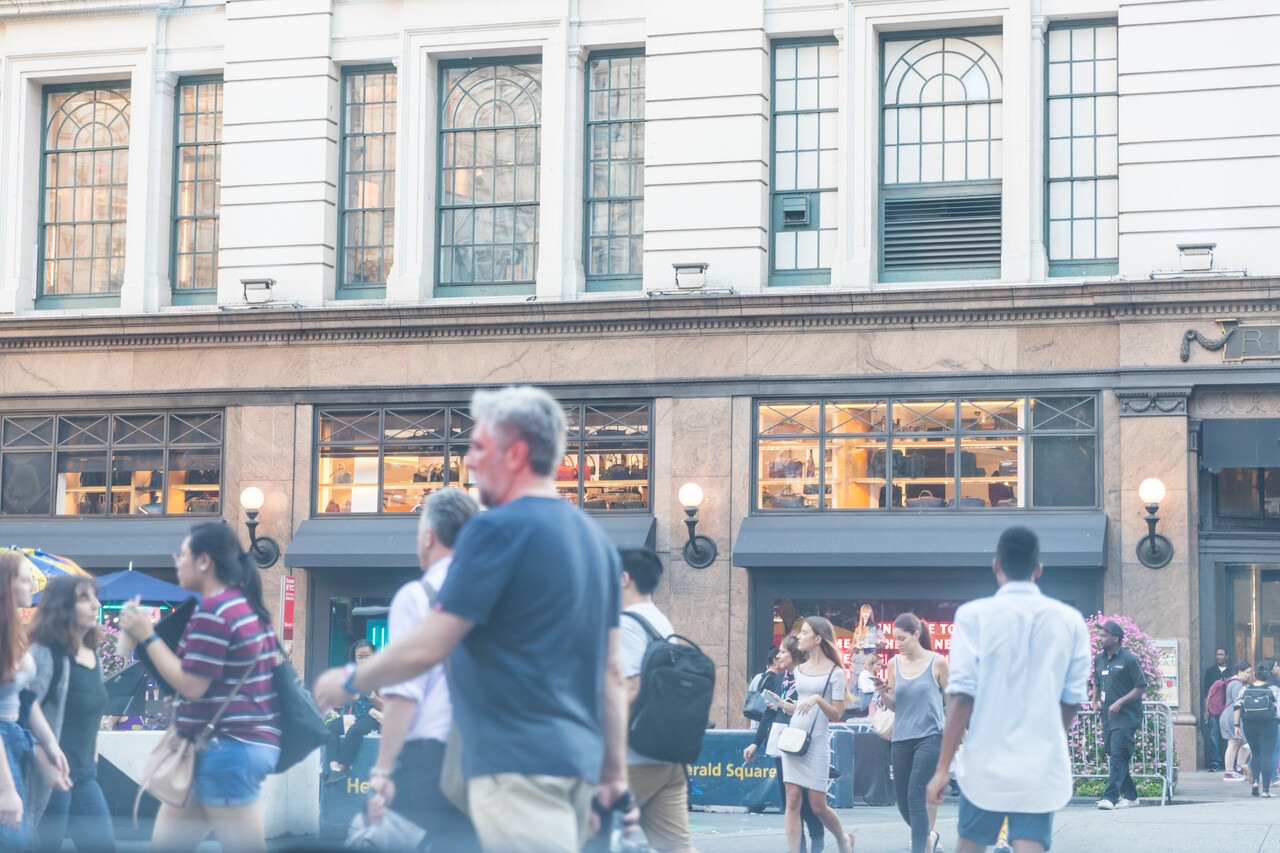 Automats thrived on dense foot traffic