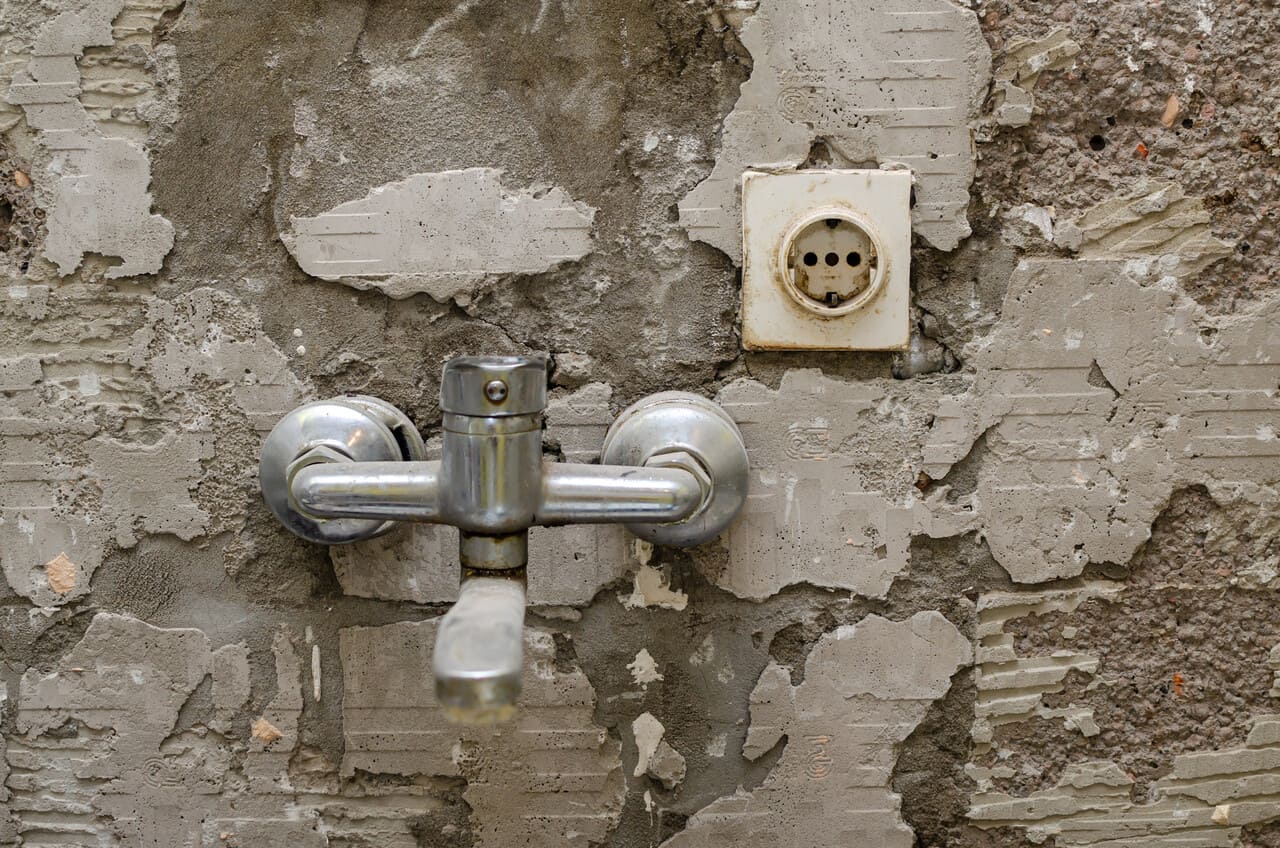 Electrical Hazards Nearby