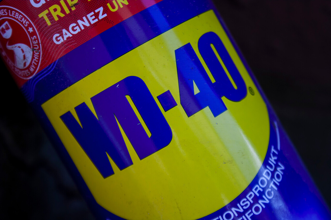  spray WD-40 