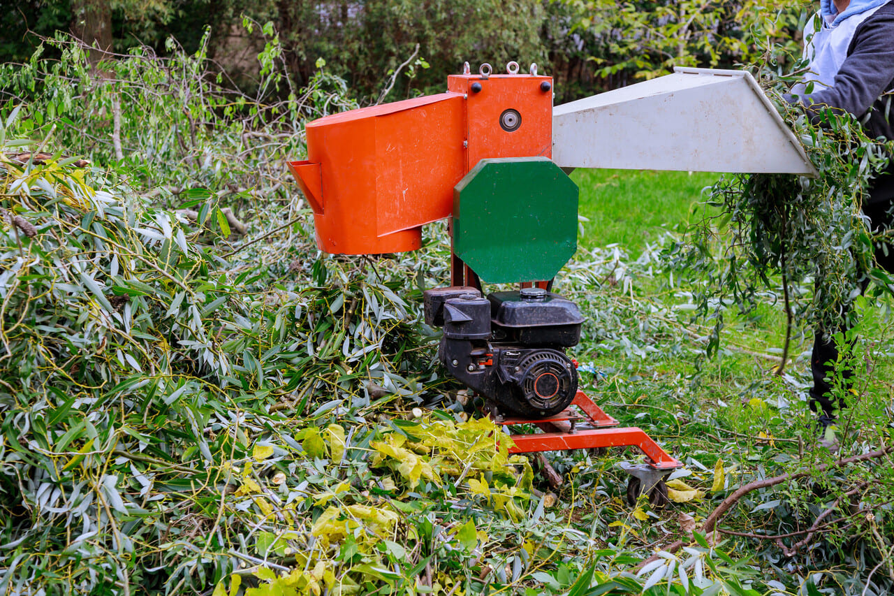 Wood chippers and log splitters