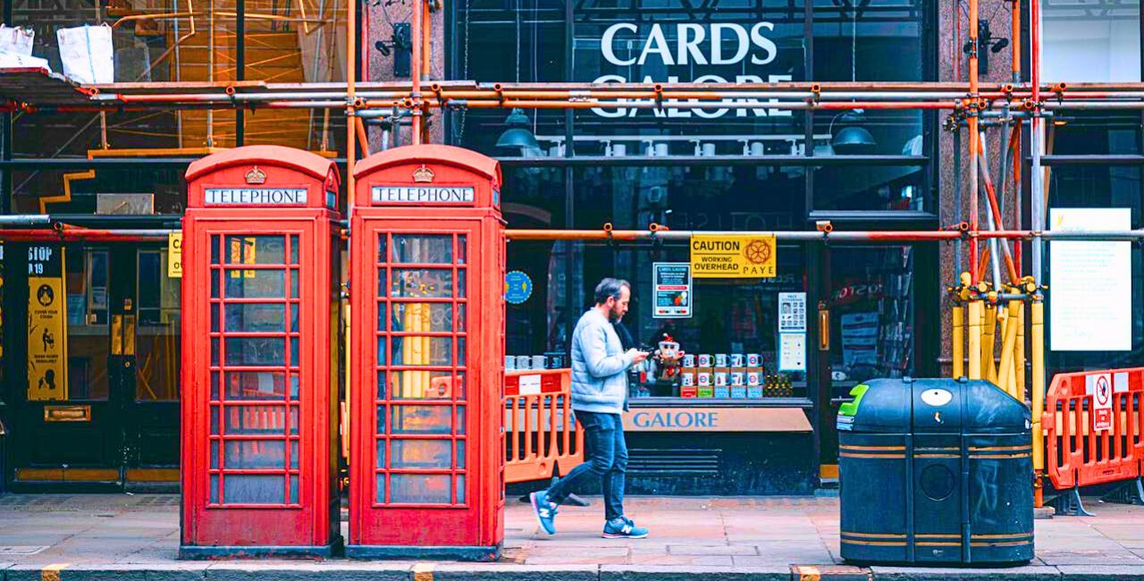 9 Reasons Pay Phones Went From Everywhere to Almost Nowhere