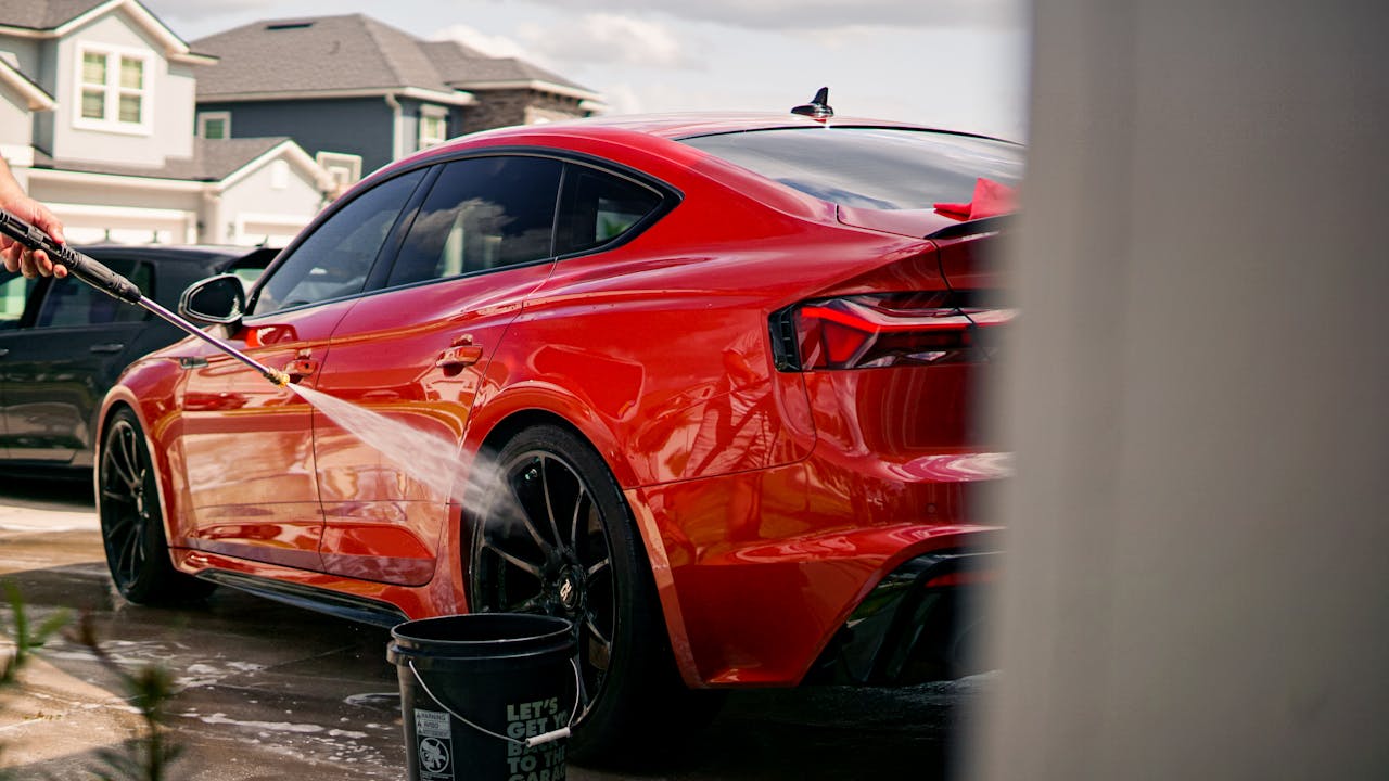 The Right Way to Pre-Rinse Your Car Safely