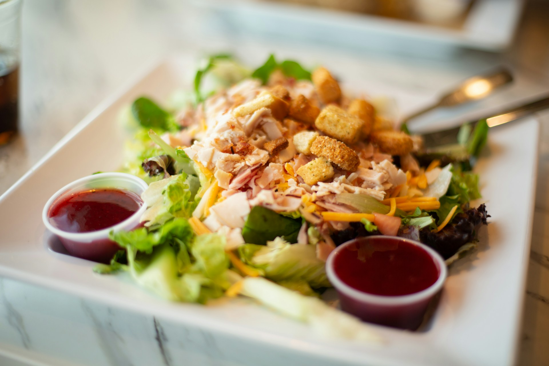 Store Homemade Salad Dressings Without Spills