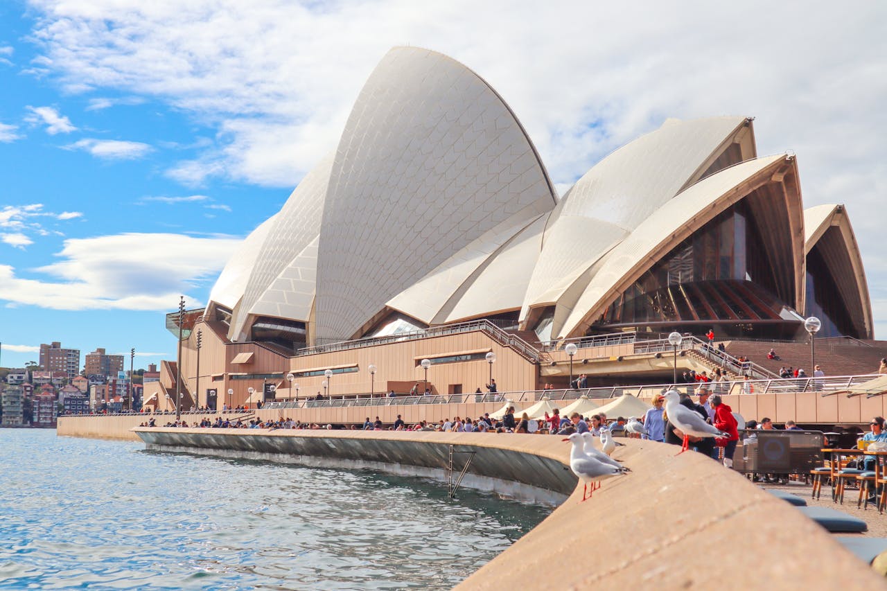 The Sydney Opera House: Modern Architecture Born from Controversy