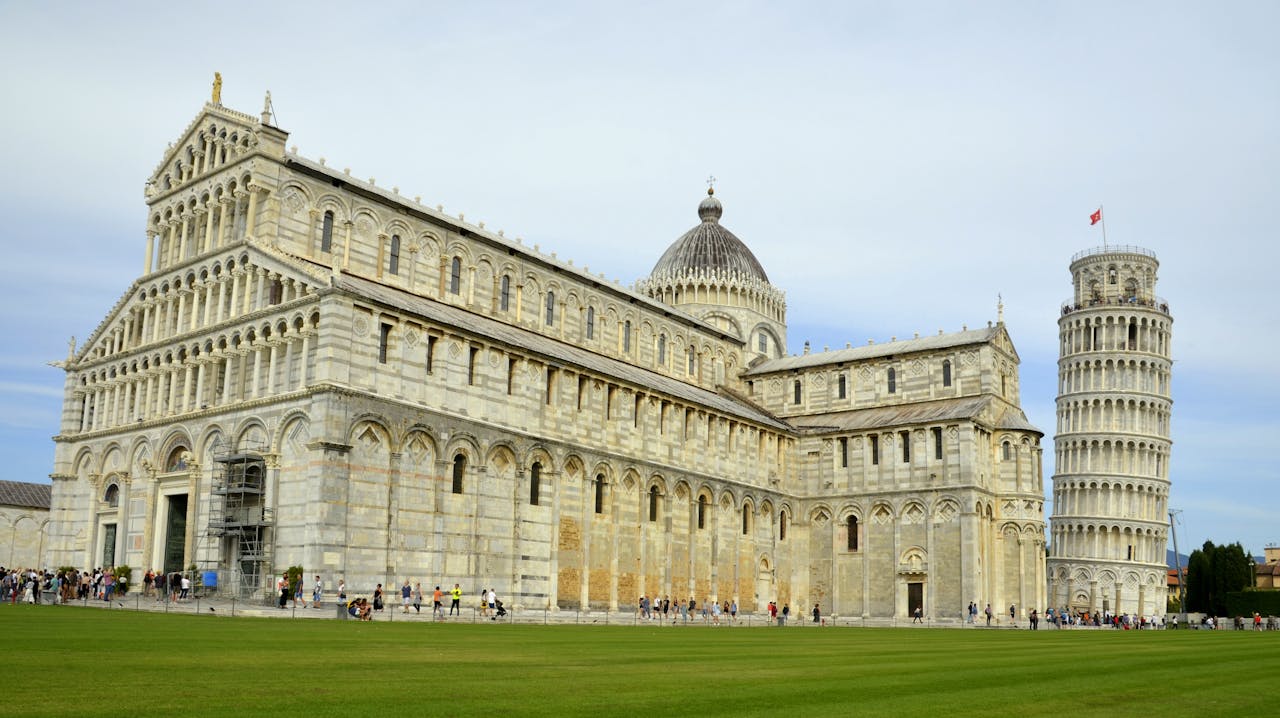 The Leaning Tower of Pisa: Engineering Mistake Became Landmark