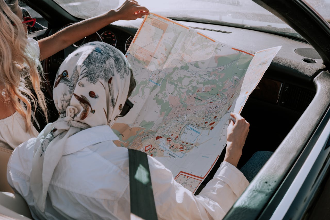 Exploring with Paper Maps