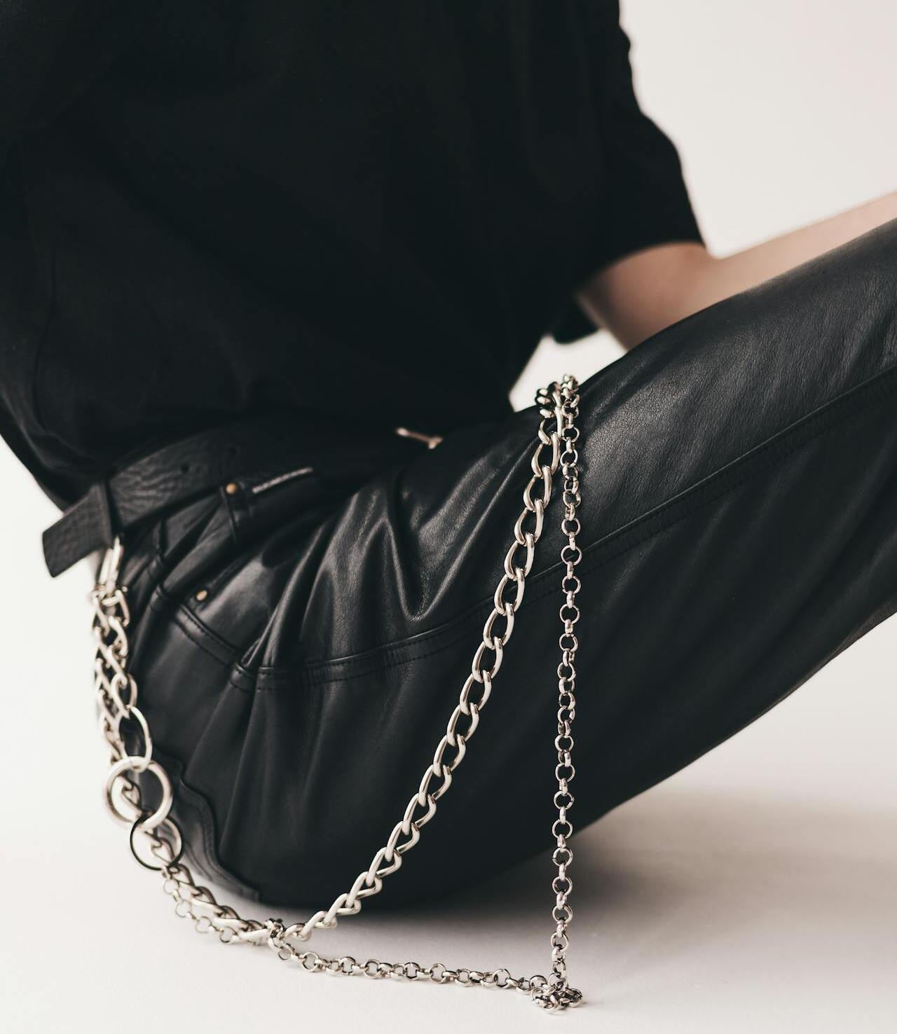 Metal Accessories Draw Unwanted Attention