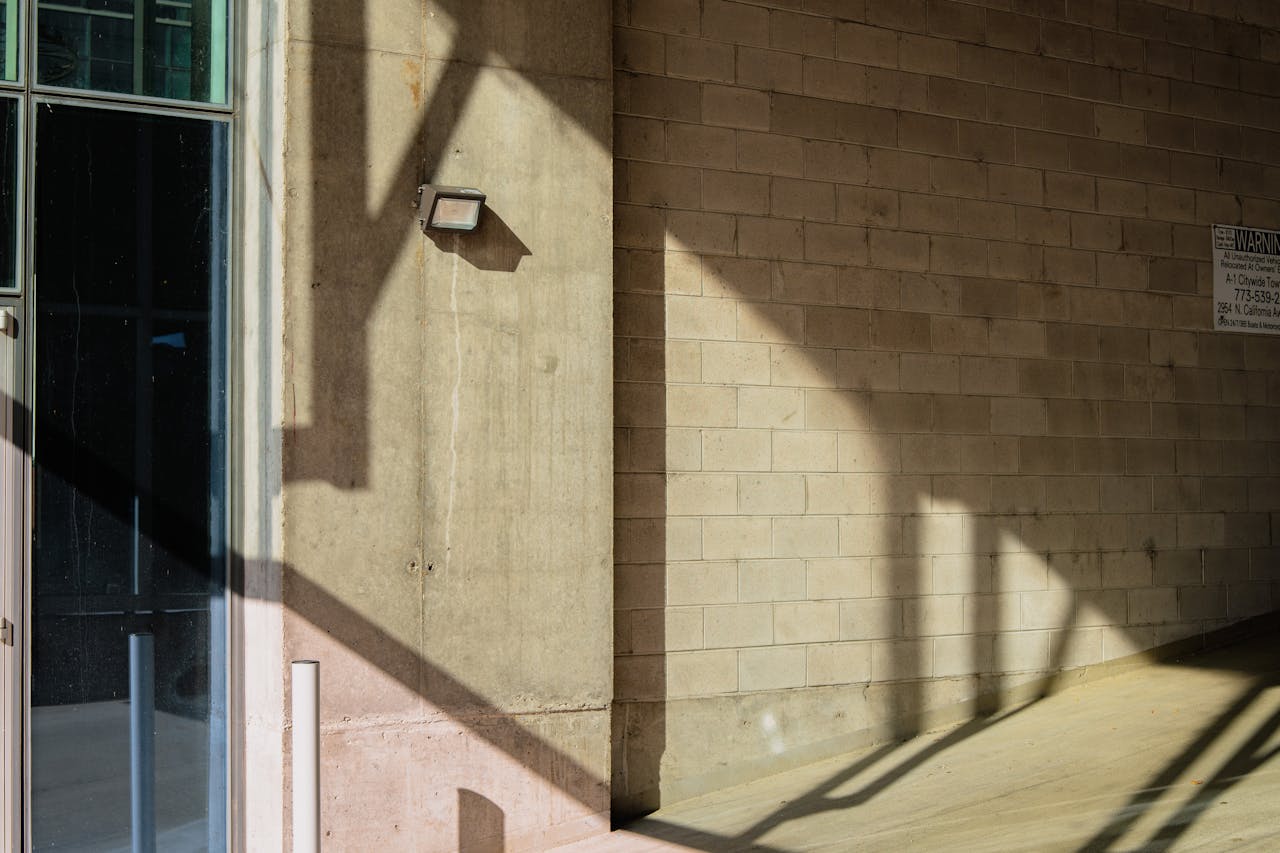 Foundation Cracks or Uneven Floors