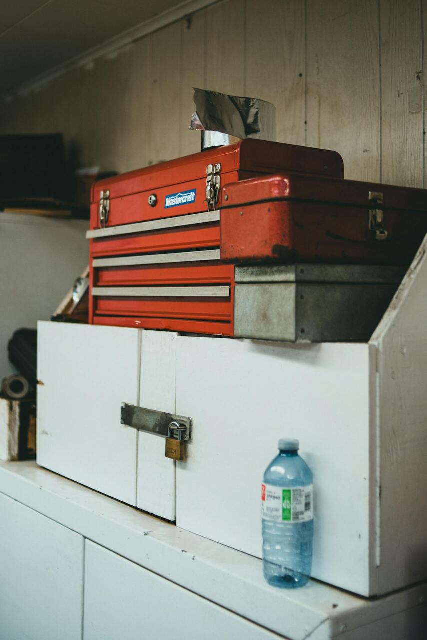 Garage cabinets and toolboxes