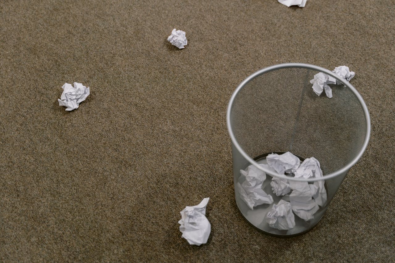 Piling trash without bagging it