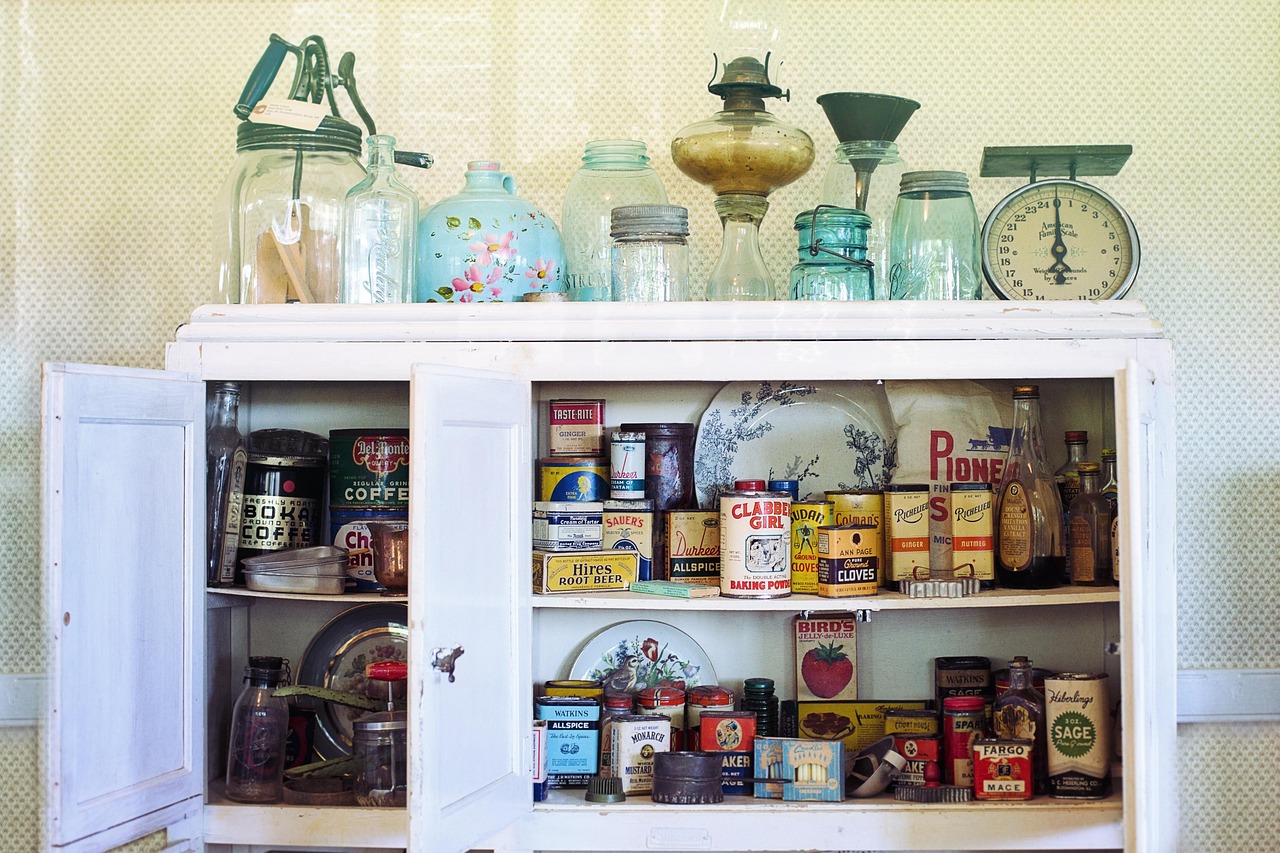 10 Nostalgic Foods We Only Pretend to Miss