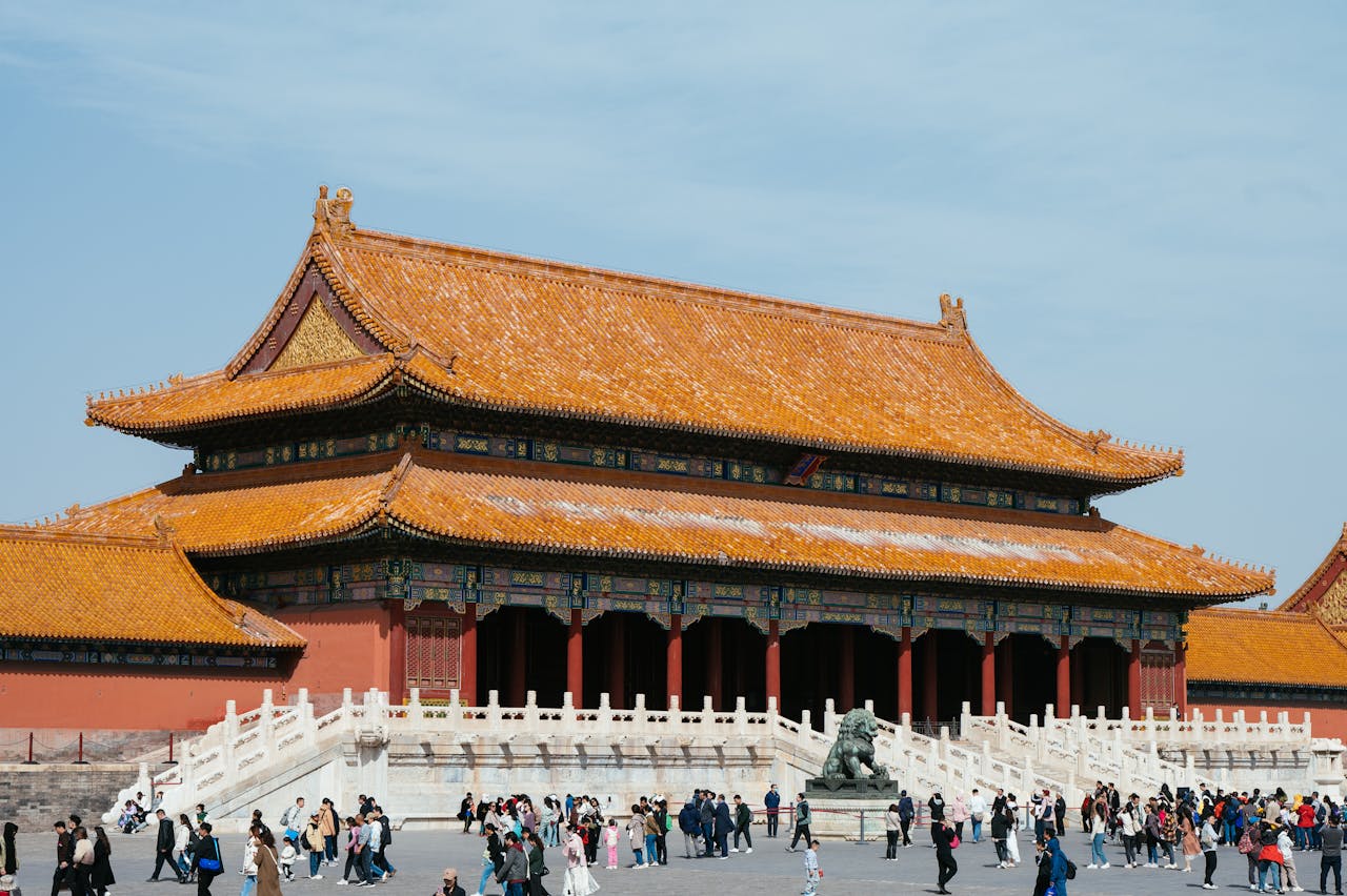 Tourist Fines Are Exploding, 12 “Normal” Behaviors That Now Cost You