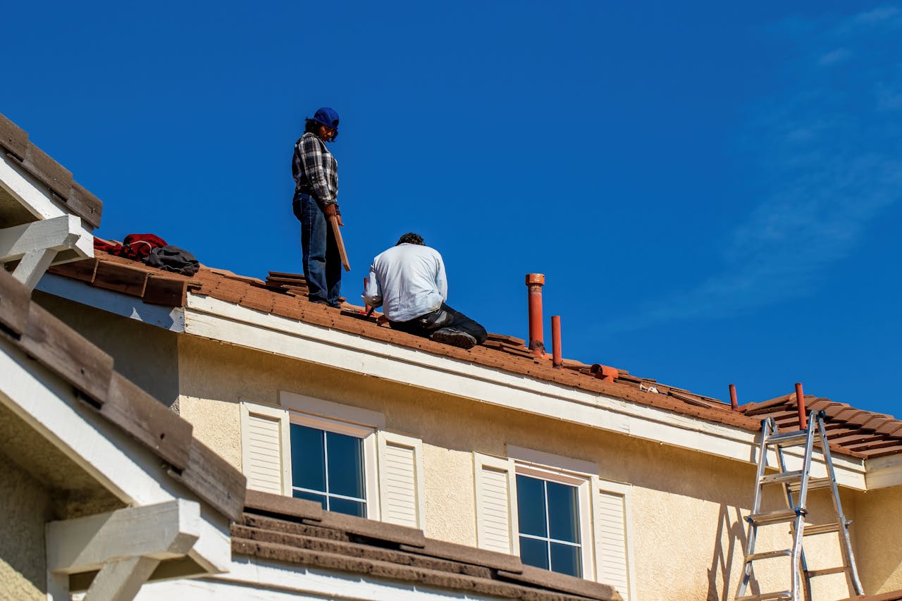Roof Repairs Done Without Professional Standards