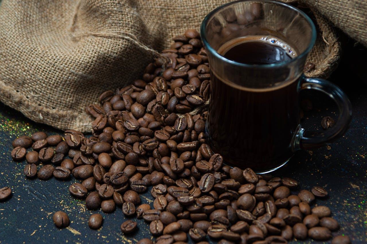 Coffee Beans and Ground Coffee Stale Quickly