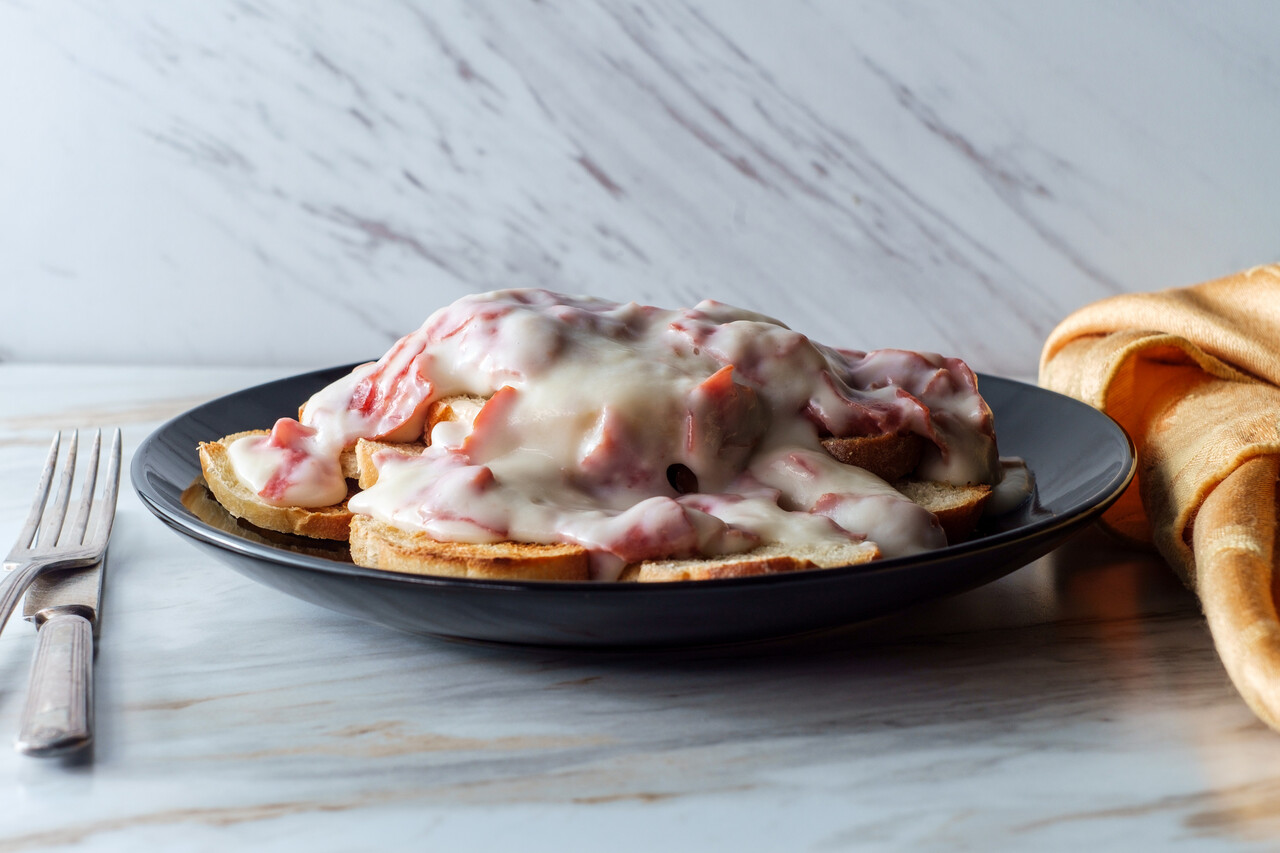 creamed chipped beef on toast