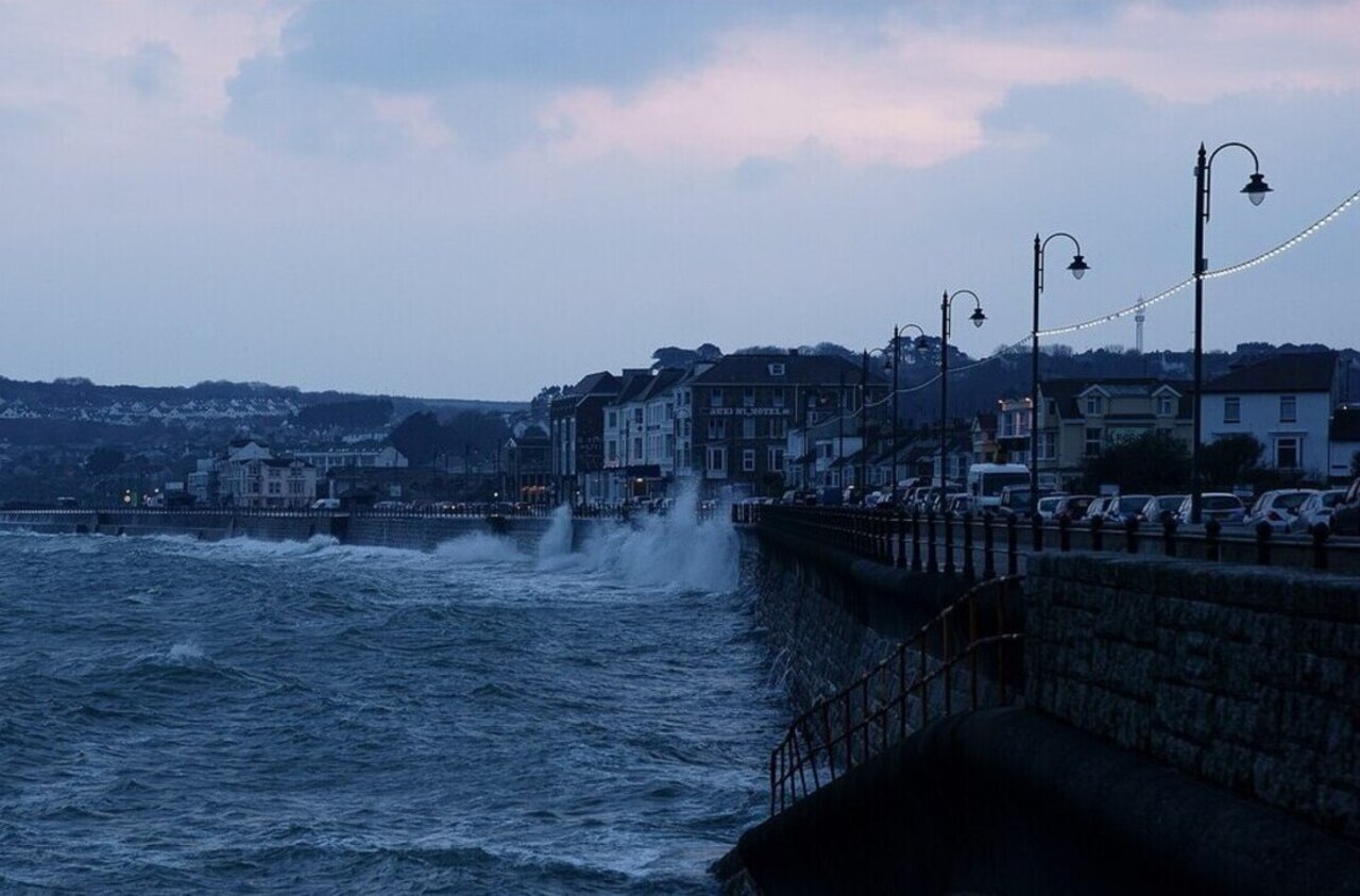 7 Digital Detox Retreats With No Phones and a Hidden Isolation Downside