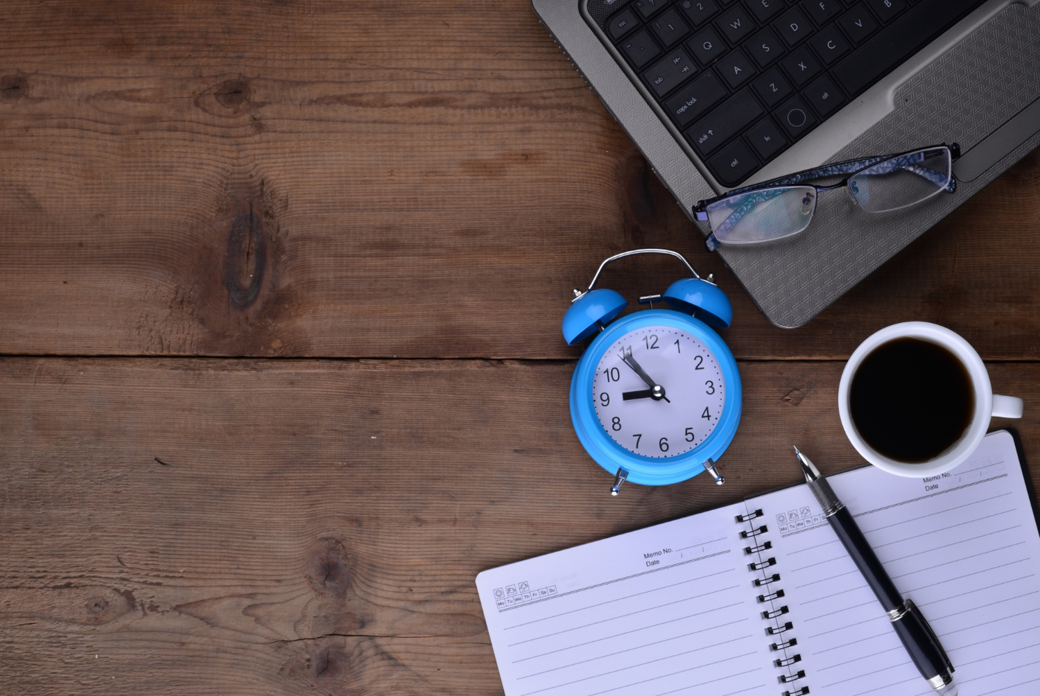 Strict 9-to-5 Hours Without Flexible Schedules