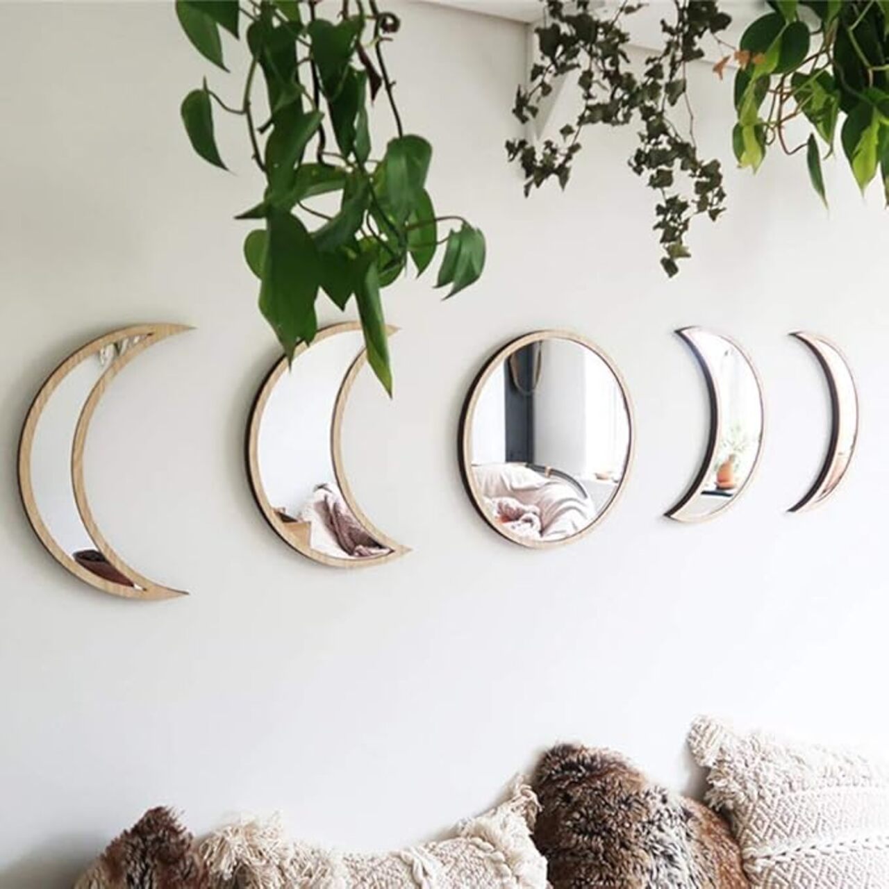 Moon-shaped mirrors